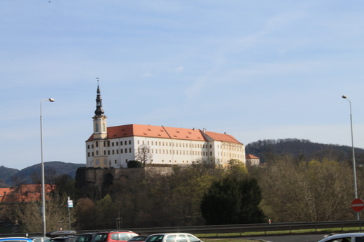 Celodenní výlet - zámek Děčín ( 27. března 2024 )